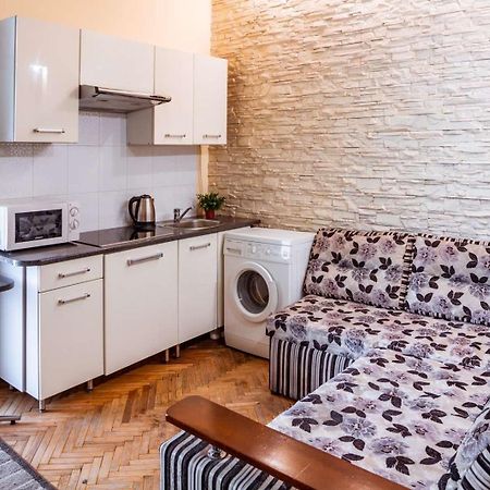 2 Rooms Central Anna Apartment Львов Экстерьер фото